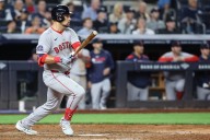 Deadspin | MLB roundup: Red Sox get another win over Yankees