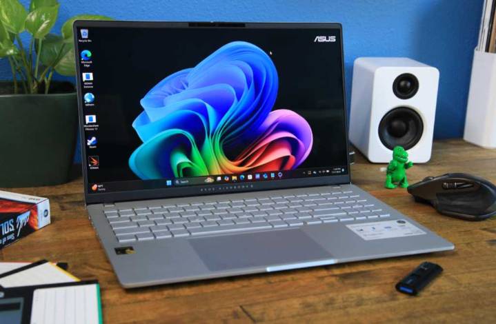 Buying a laptop for college? Focus on these 6 crucial features