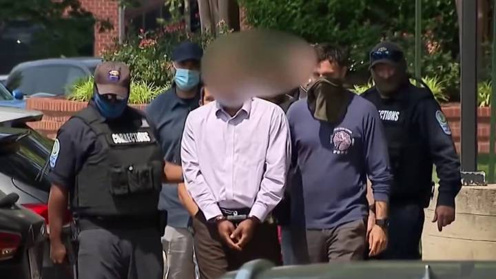 Ad campaign urges federal officers in DC to ‘take off your masks’