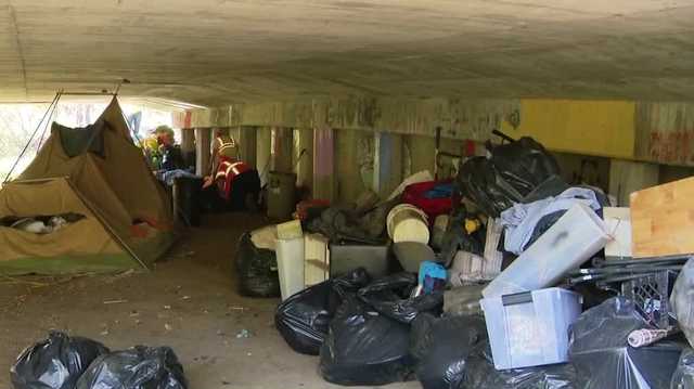Councilman to layover homeless encampment ordinance after meeting with Omaha mayor's office