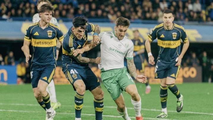 “Si yo la hago, cobra penal”: un jugador de Banfield, durísimo contra el árbitro que favoreció a Boca