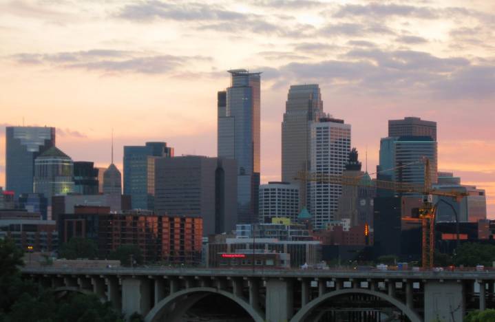Report: Minnesota's economy saw increased unemployment, slowed growth in July