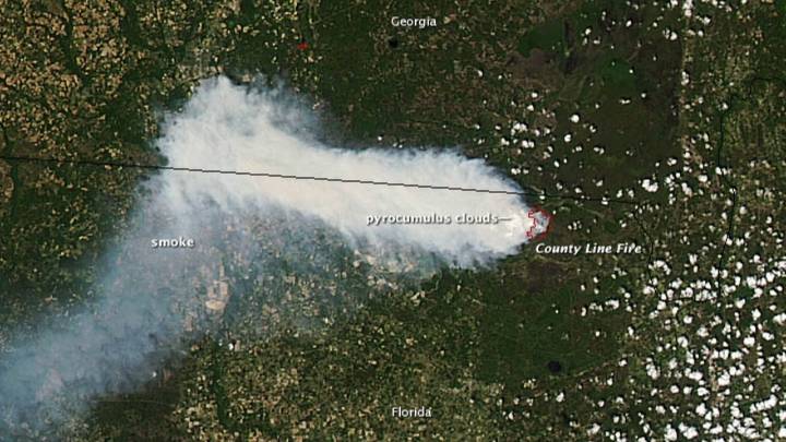 Is that wildfire smoke plume hazardous? New satellite tech can map smoke plumes in 3D for better air quality alerts at neighborhood scale