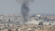 Israel mata a 62 palestinos en Gaza, entre ellos 26 que buscaban ayuda humanitaria