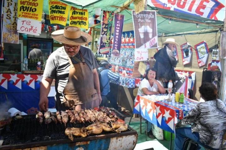 ¿Se cae en un día?: Proyecto de feriado XL de Fiestas Patrias pierde fuerza en la Cámara y lo tildan de “populista”