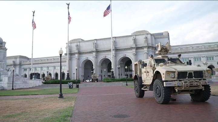 Three Republican-led states to send hundreds of National Guard troops to Washington