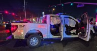 Choca vehículo de la FESC tras no respetar el semáforo