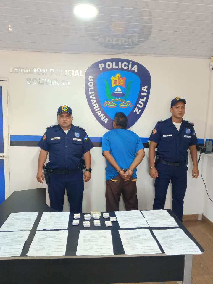 ¡Se hacía pasar por militar activo! Cpbez detuvo a un sujeto dedicado a extorsionar a pequeños comerciantes en el centro de Maracaibo