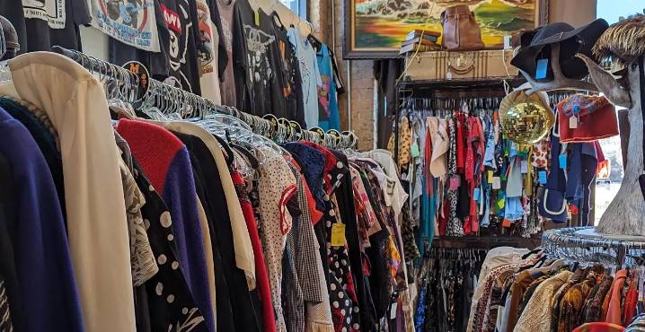 Best Dallas Thrift Stores and Vintage Shops