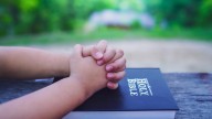 Judge orders Oakland schools to allow Christian after