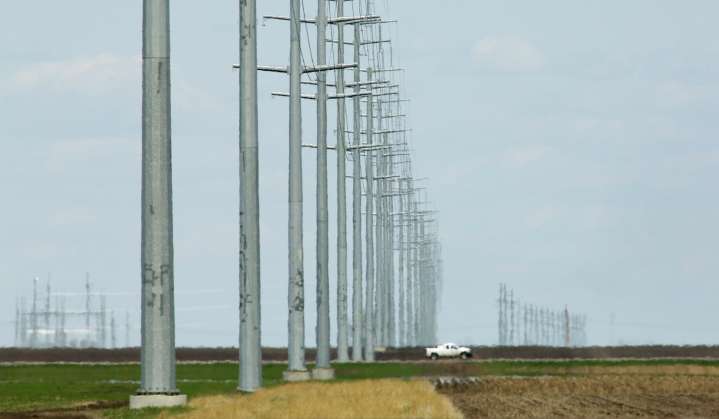 North Dakota regulators join complaint against grid operator for 'egregious' transmission planning