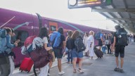 “Hai que dar facilidades e sacarvos de aquí": a liña de tren Santiago-Madrid retomouse cun cheo total despois de seis días