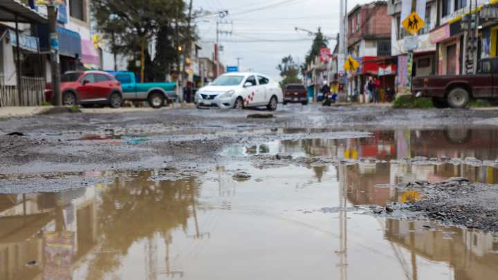 Las calles de San Andrés Cuexcontitlán continúan sin avances