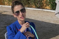 Alejandra Domínguez tiene la chaqueta bordada más bonita de Zara que solo ella podía combinar de forma tan original