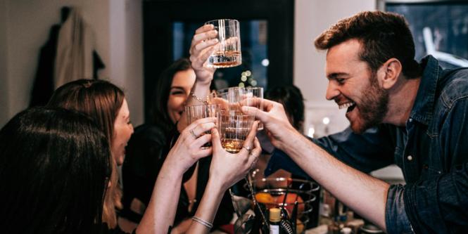 Qué tanto alcohol consume la generación Z: ¿cuál es la verdadera razón? 