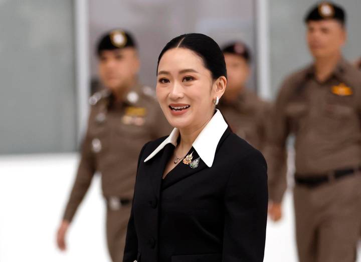La primera ministra de Tailandia suspendida por filtración de un audio presenta su defensa