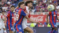 Video: el codazo que dejó a Huracán con 10 jugadores en el clásico con San Lorenzo
