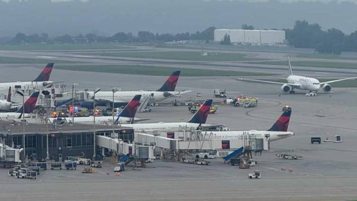 25 transported to hospitals after Delta flight diverted to MSP because of 'significant turbulence'