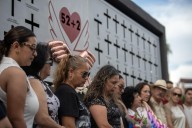 Familiares de víctimas de atentado al Casino Royal en México pedirán intervención de EEUU