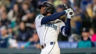 Mariners’ Victor Robles lost his mind after getting hit by a pitch