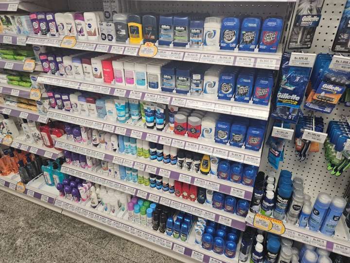 Inflación y bajos sueldos obligan a familias a racionar productos de higiene personal