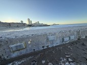 De cenizas arrojadas al mar e historias amuradas a las escolleras de La Bristol