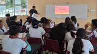 Refuerzan prevención de adicciones en secundarias de Escárcega, Campeche