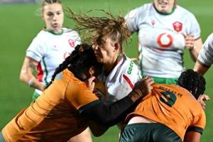 Women’s Rugby World Cup to adopt flashing mouthguards to signal head impact