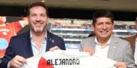 Presidente de Conmebol encantado con reelección de Agustín Lozano en la FPF: “Es un reconocimiento a tu liderazgo y dedicación al fútbol peruano”