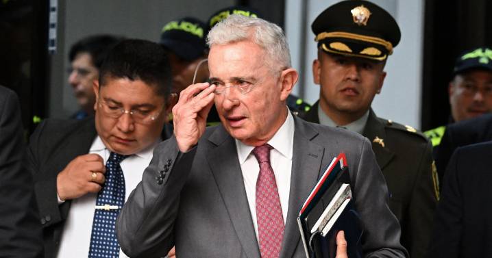 Tribunal Superior de Bogotá ordena la libertad inmediata del expresidente Álvaro Uribe