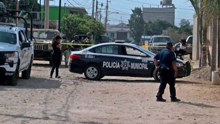 Asesinan a Hombre a Balazos en Terreno Baldío en Colonia de Tijuana; Esto Pasó