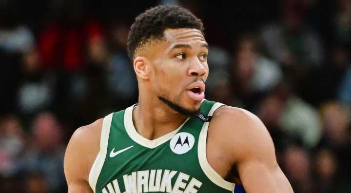 Giannis Antetokounmpo Joins Surprise Eastern Conference Team In Blockbuster Trade Proposal That Would Completely Shit The NBA Championship Odds
