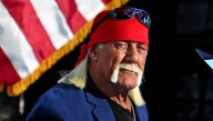 NASCAR Driver Channels “Hulkmania” With Touching Hulk Hogan Tribute, Fans Split A NASCAR driver honors Hulk Hogan with a bold race-day tribute, sparking mixed reactions from fans across the motorsport