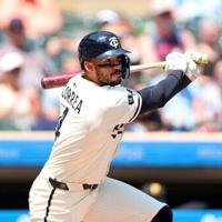Correa returning to Astros in blockbuster MLB trade from Twins