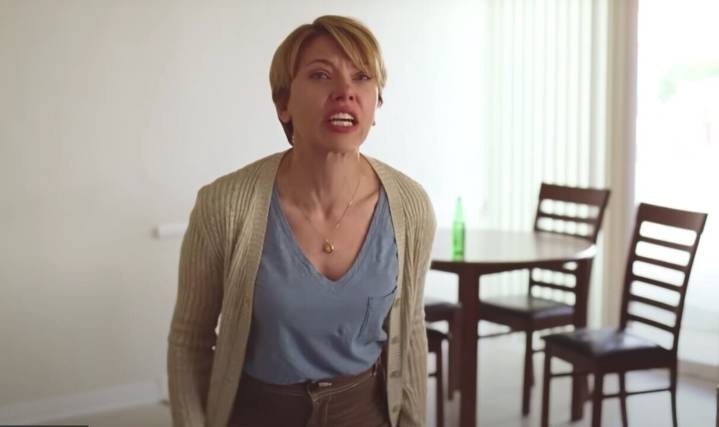 Usan la voz de Scarlett Johansson para espantar lobos en Estados Unidos