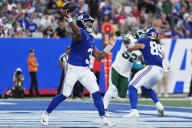 Giants aim to be more competitive after revamping at QB following 3