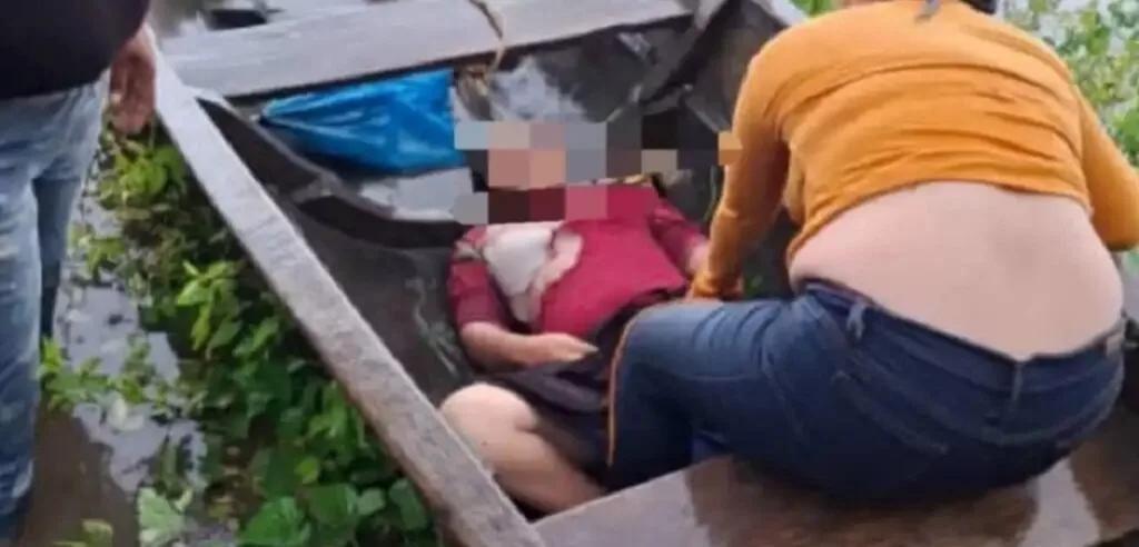 Mujer murió tras ser impactada por un rayo mientras navegaba