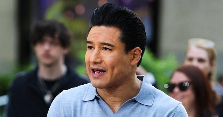 Mario Lopez Argues 'Comments About Flu Shot Cheerleader Are Free Speech'