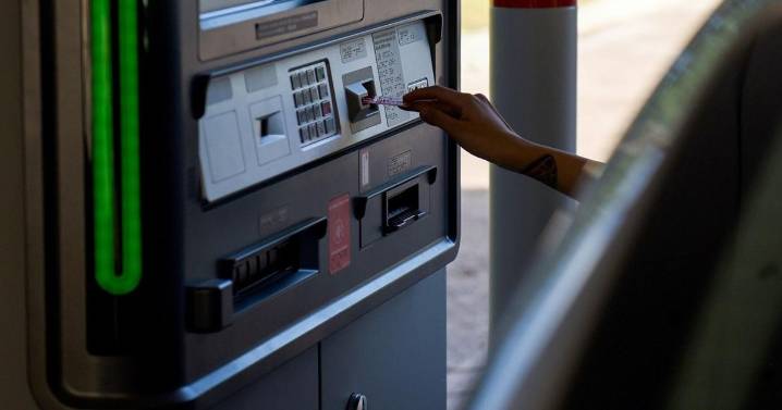Trump set to sign executive order going after ‘debanking’