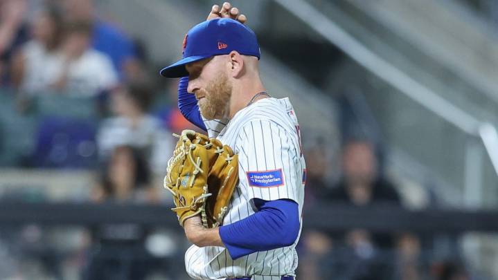 Destructive nine-run inning sinks Mets to new low in loss to Braves