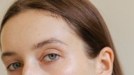 I Tried Hailey Bieber’s Glow-Boosting Device, and Now It’s a Staple in My Skin Care Routine