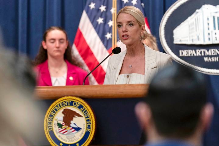 Pam Bondi: quién es la fiscal general de EU que encarceló a 'El Mayo' Zambada