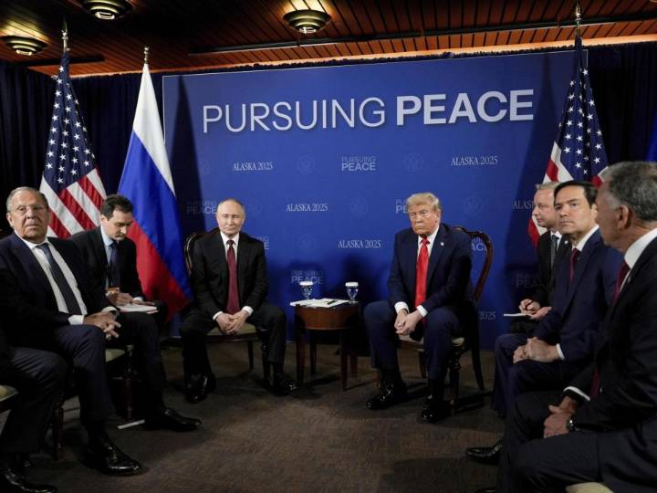 Putin agrees that US, Europe could offer NATO-style security guarantees to Ukraine, Trump envoy says