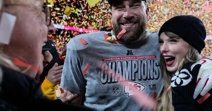 Taylor Swift and Travis Kelce are in their engagement era