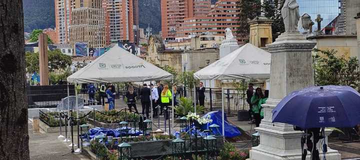 Bogotá despide a Miguel Uribe Turbay en el Cementerio Central