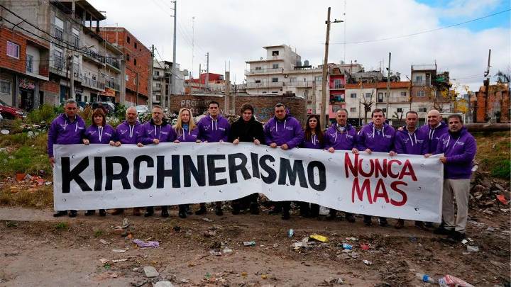 Milei vuelve al ruedo electoral en medio del escándalo por los audios de Spagnuolo