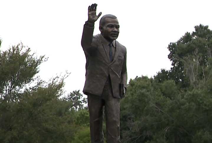 Florida city surprised by new statue of Martin Luther King Jr.