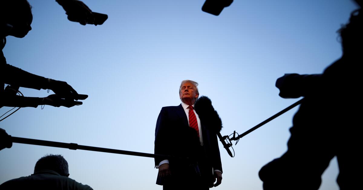 Corte anula fallo de desacato contra el gobierno de Trump en deportaciones a El Salvador