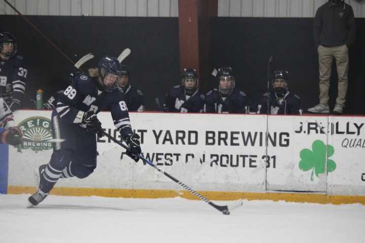 Tallest player ever trying to crack junior hockey team in Canada