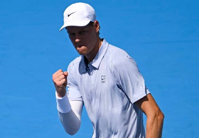 Sinner pasa por encima de Galán en su regreso tras Wimbledon